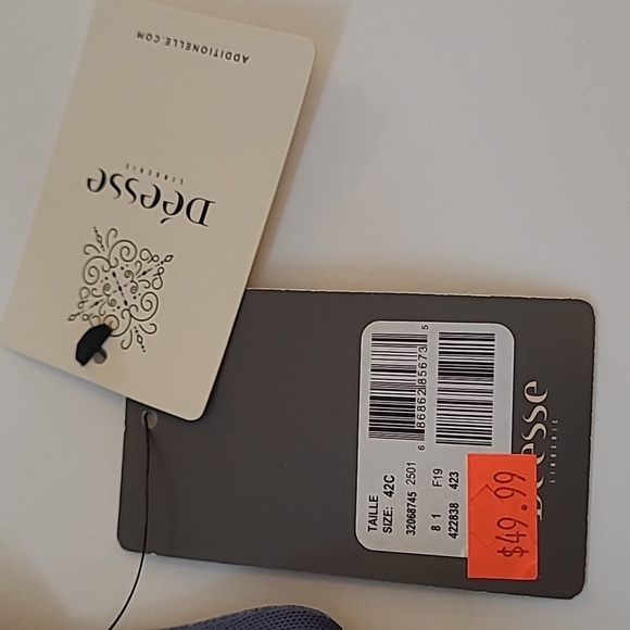 Deese 42 C cross-over bra - Picture 2 of 5